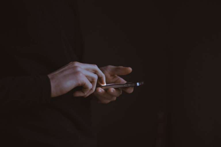 Digital Minimalism - how to make sense of this digital world